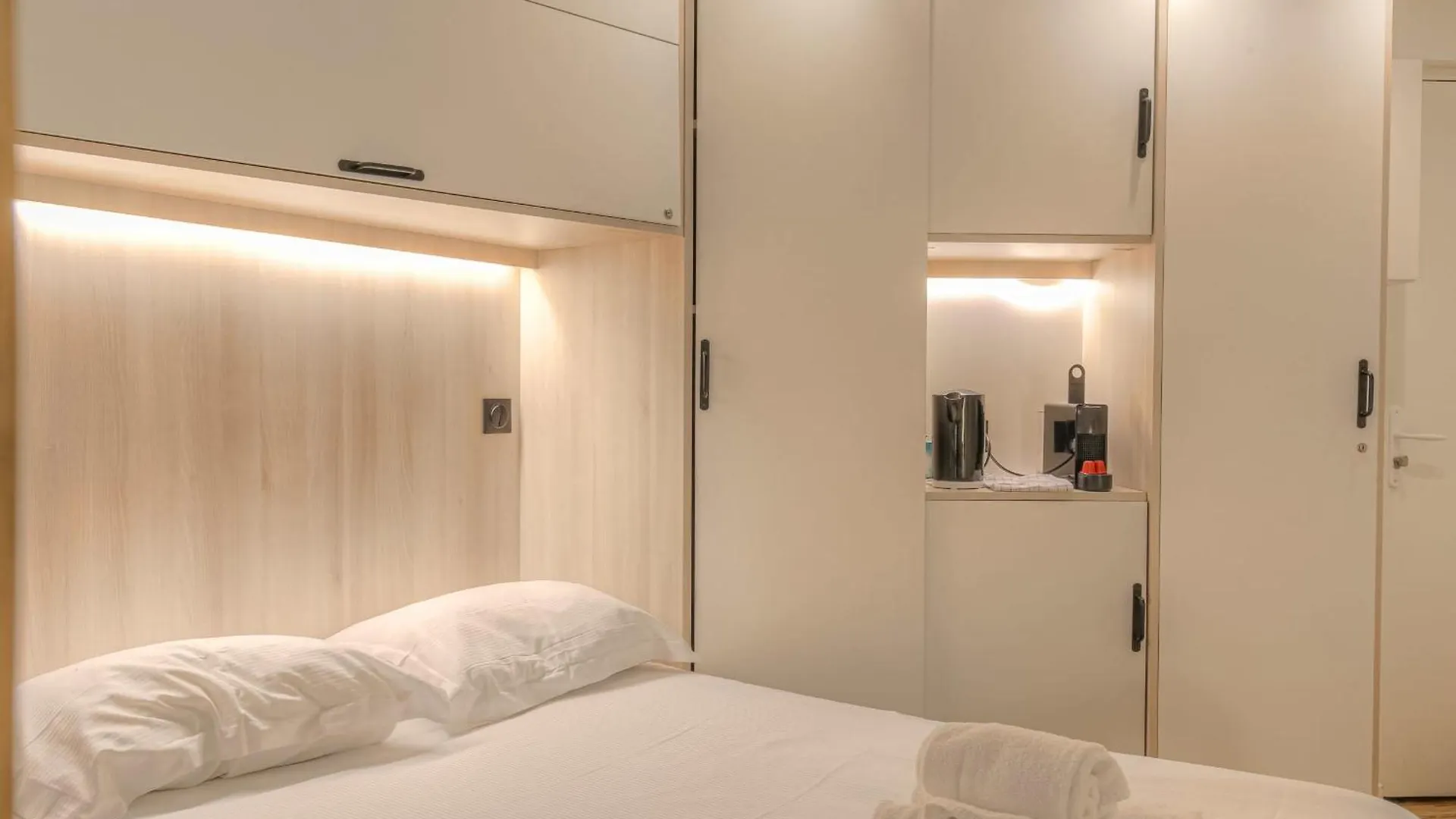 Suite Premium Proche Tete D'Or Lyon 0*,  France